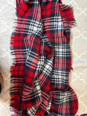 Red & Navy Plaid Fringe Scarf